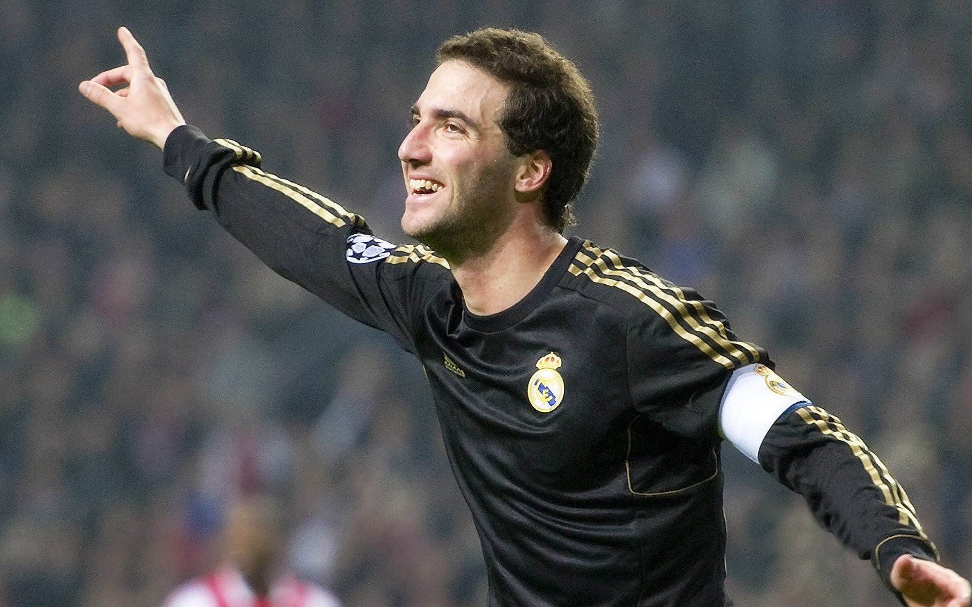 下载乐鱼体育APP-外教引进成效评估标准缺失，外教引入政策